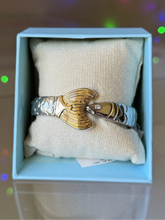 Piper K Jewelry - Piper K Two-Tone Fish Tail Sardine Coastal sea life bangle Bracelet Silver Gold